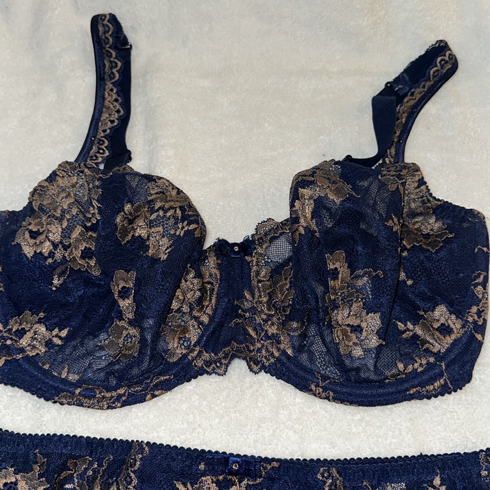 Like New - Prima Donna Neroli Balcony Bra 34F & Large Bottoms